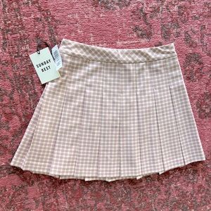 NWT aritzia pleated plaid skirt